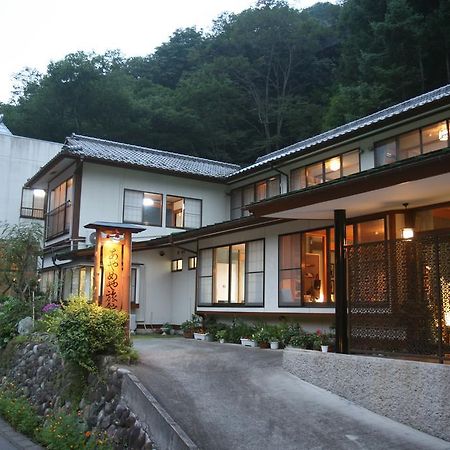 Ayameya Ryokan Nakanodzso Kültér fotó