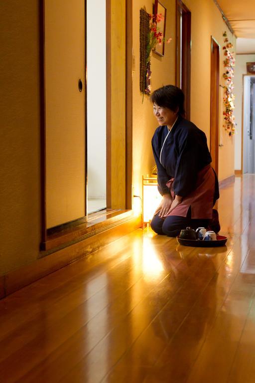 Ayameya Ryokan Nakanodzso Kültér fotó